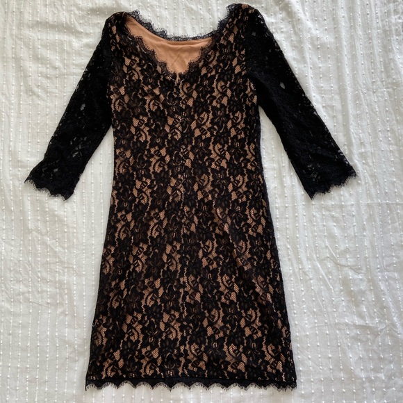 Babaton Long Sleeve Lace Dress - Picture 2 of 3